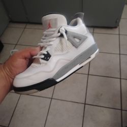 Jordans 4 