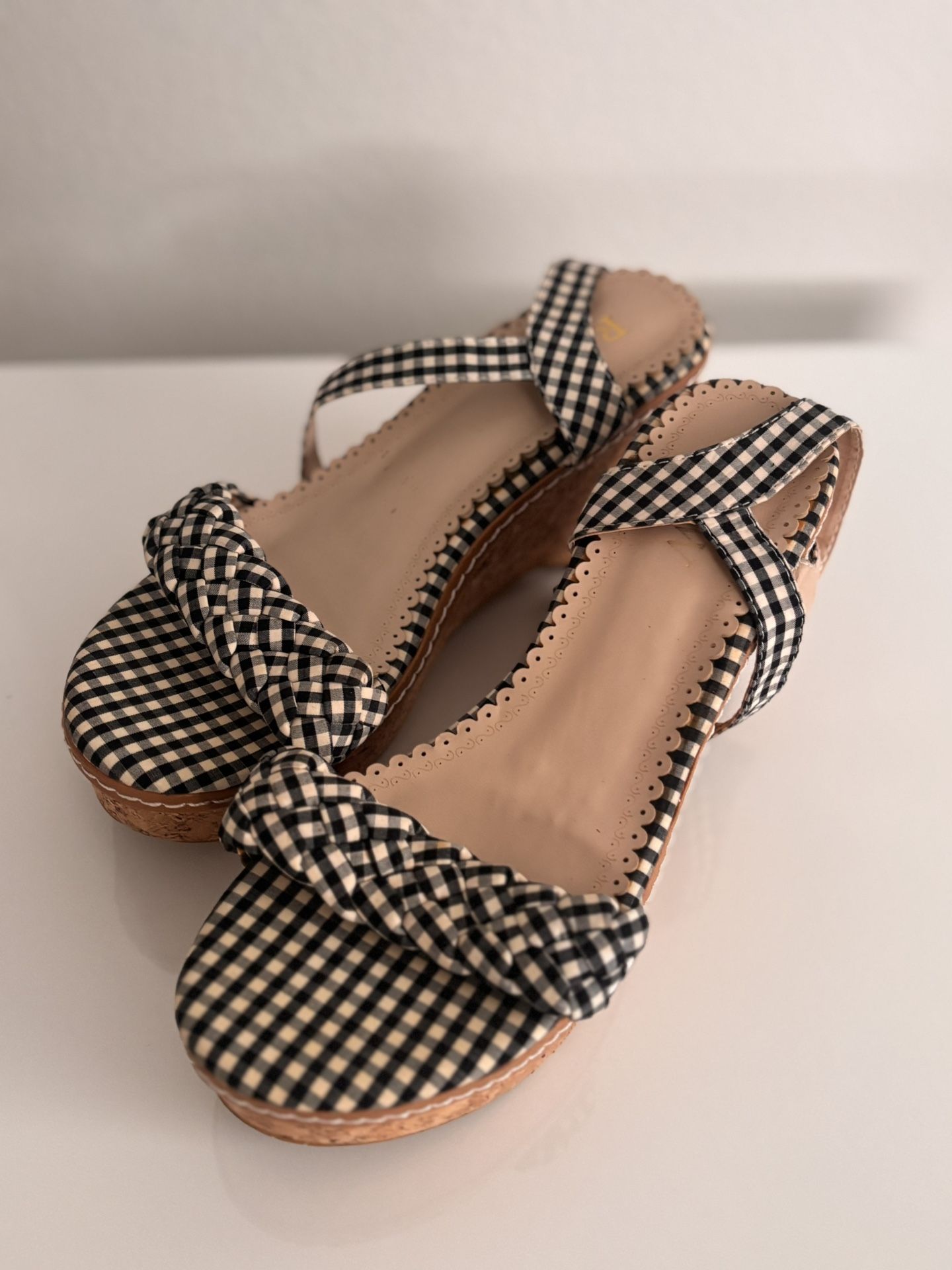 Wedge plaid heels size 6