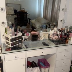 Makeup Vanity