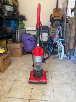 Vacuum Dirt Devil Express