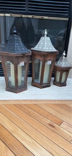 Set of 3 Decorative Wood and Metal Lanterns