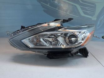 2016-2018 NISSAN ALTIMA LEFT HALOGEN HEADLIGHT CHROME BEZEL