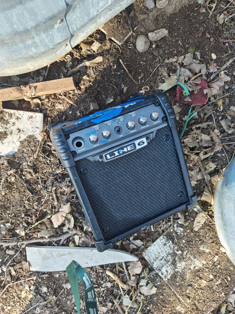 Line 6 Amp Battery powered