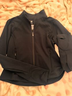 black athletic zip up with thumb holes (small)