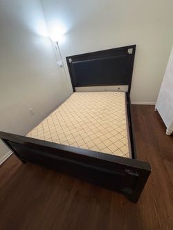 Queen Bed