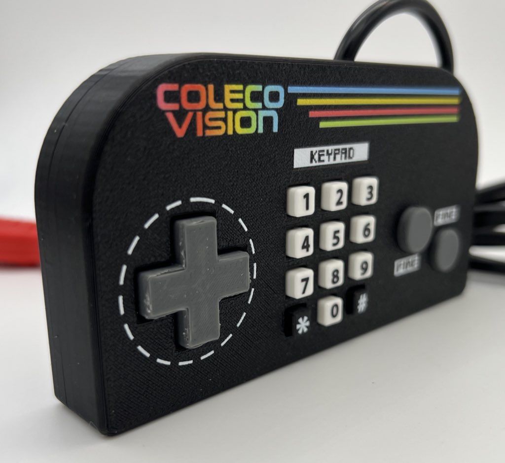Atari Sega Colecovison Commodore 64 Amiga MSX Retro Video game controllers joysticks gamepad