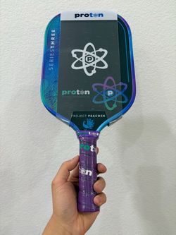 Proton Peacock elongated 15mm pickleball paddle