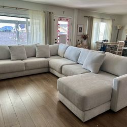 Like New Couches! Moving Need Gone 