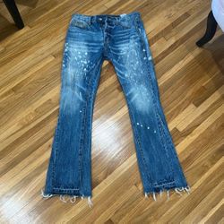 Slim fit flared pants bought from mml size 31 shoot me an offer hmu if interested