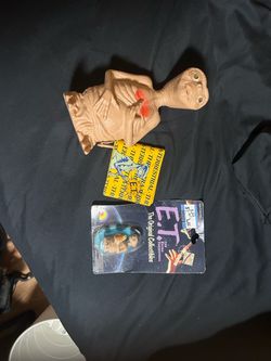 ET Working Pull String Toy, Wallet & Toy
