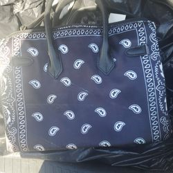 Bandanna purse