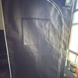 AC INFINITY GROW TENT 3X3