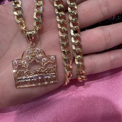14k Gold Cuban Chain/ Last Supper Pendant 