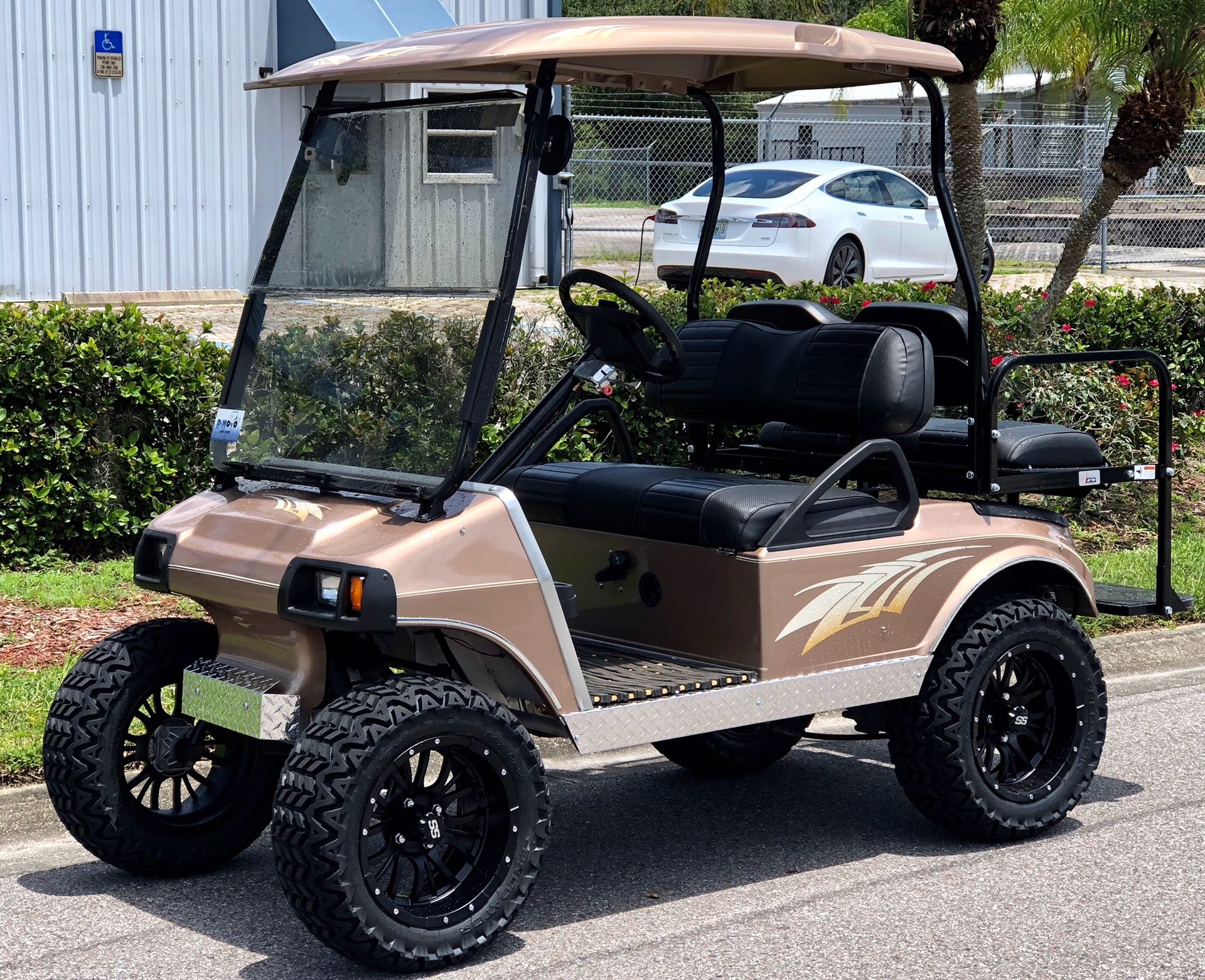 Golf Cart Club Car Bronze for Sale in Odessa, FL - OfferUp