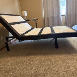 Craftmatic Legacy Queen Bedframe