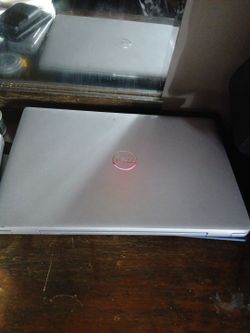 DELL INSPIRON 3581