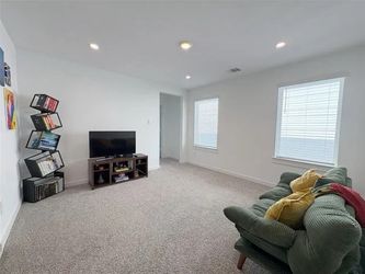 2016 40" Flat Screen Samsung