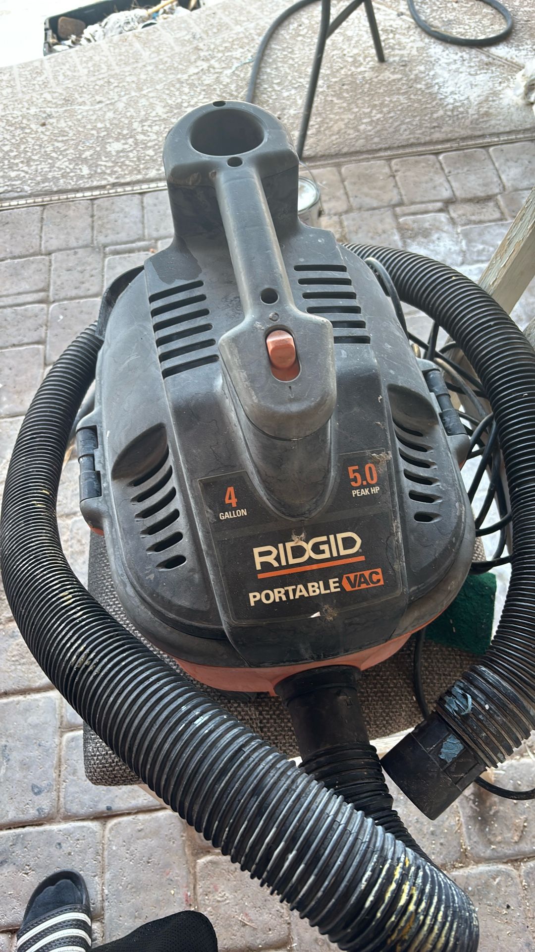 Rigid Portable Vacuum