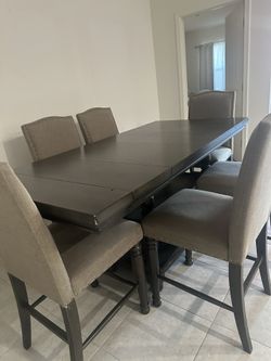 Dinning Table- with 3 Stools