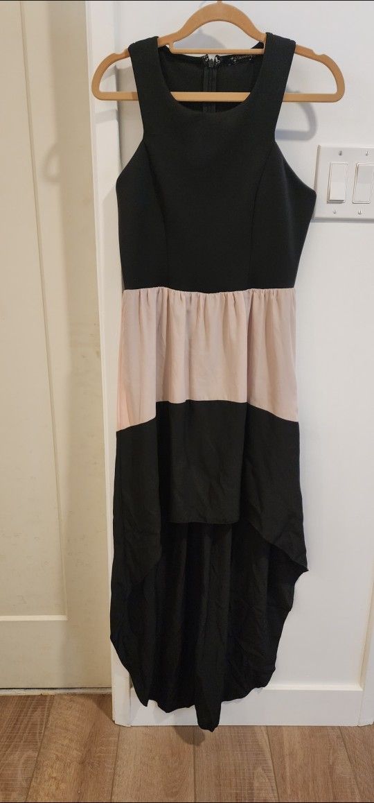 Dress. $3. Size M