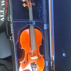 Roman Teller Violin