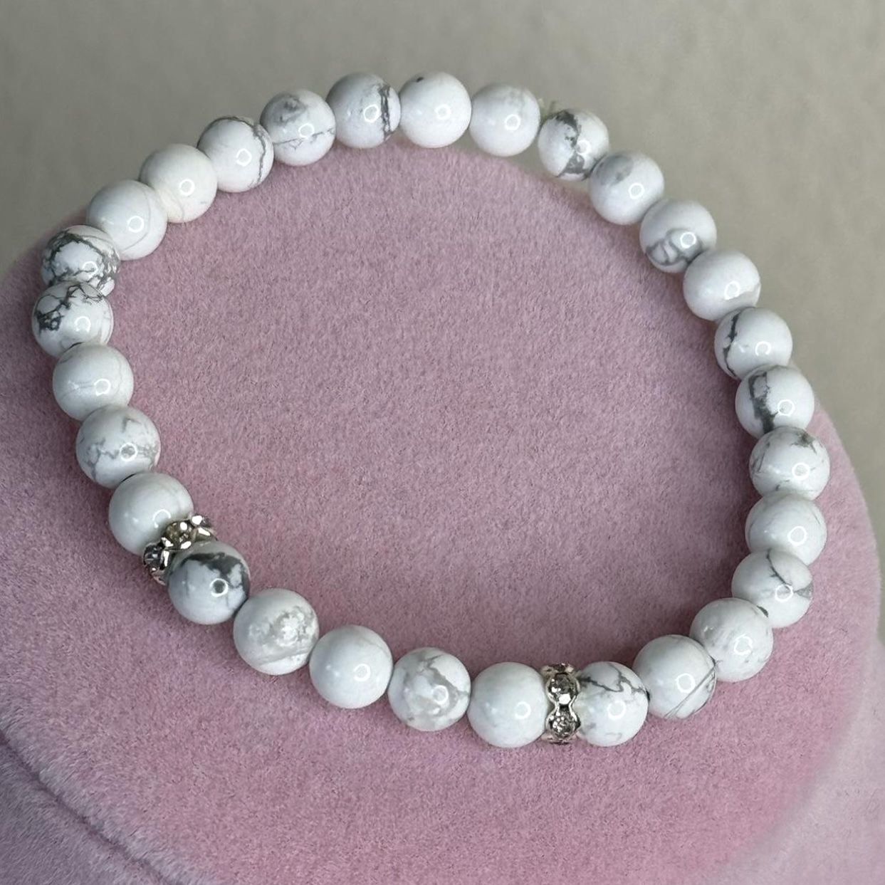 6.7mm Howlite Bracelet 🤍