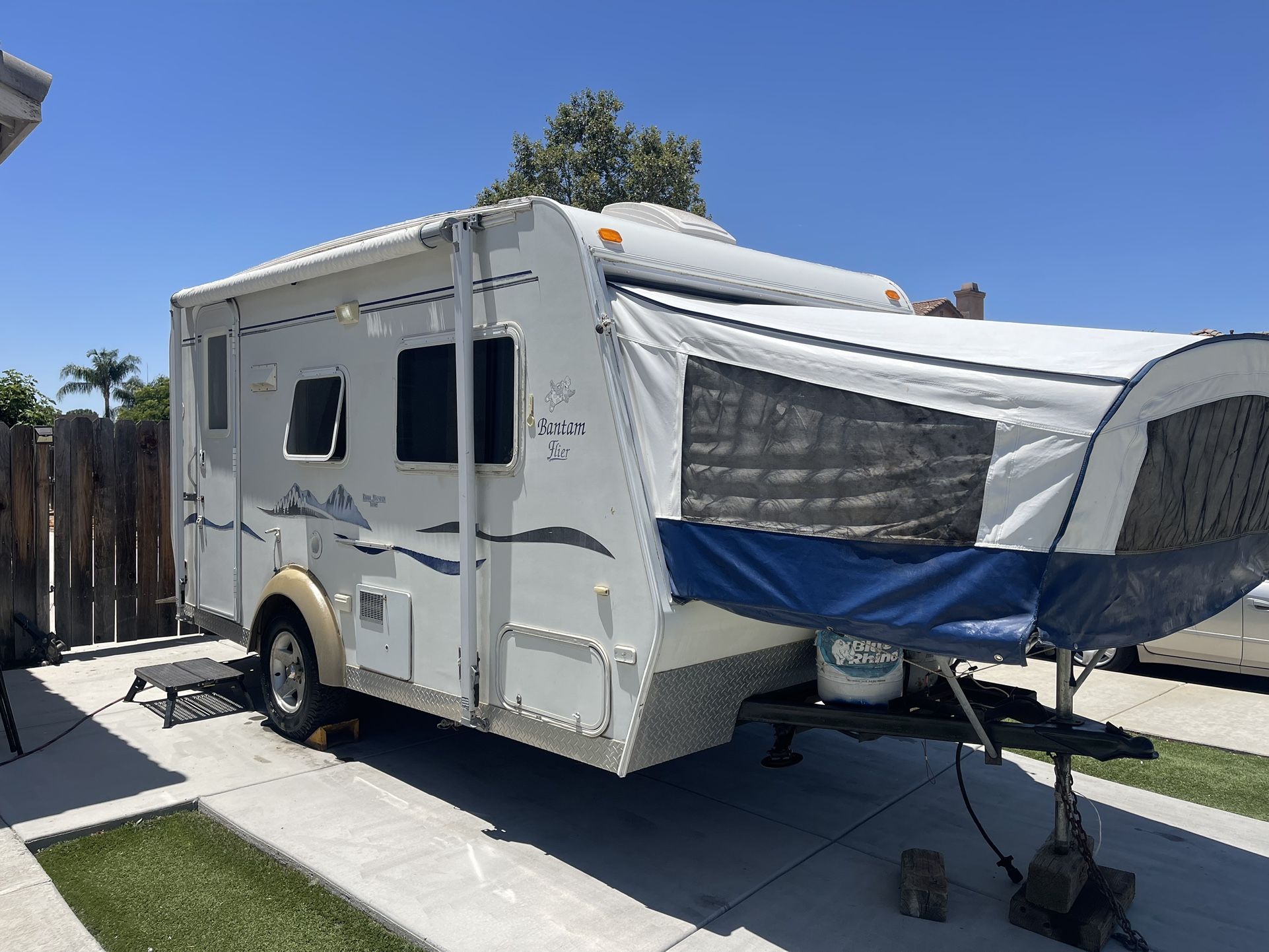 2005 R vision Trail lite