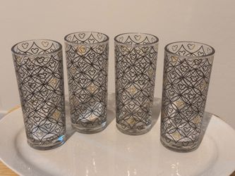 Disney Store Mickey Mouse Homestead Glass set of 4