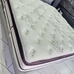 King Sizes Mattress And Box Spring Pillowtop 