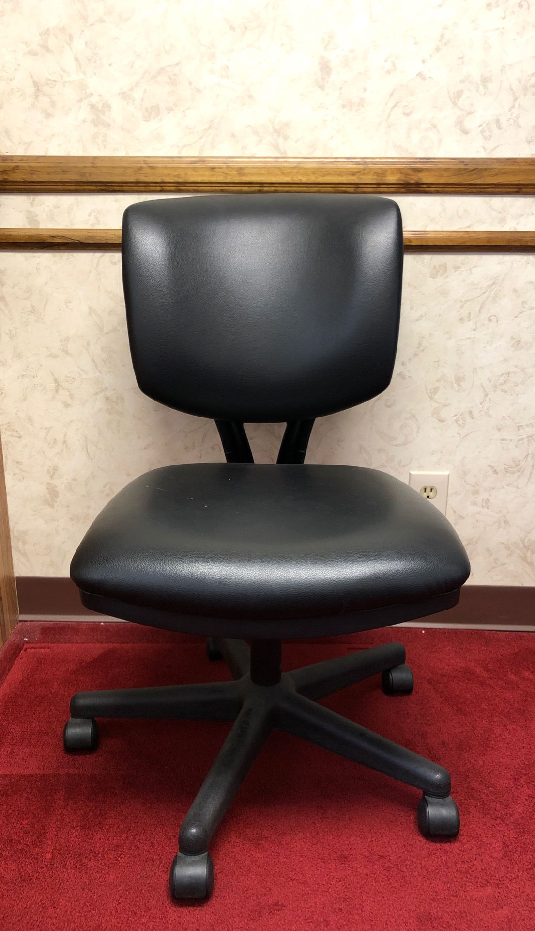 Computer leather chairs (set of 2 chairs)