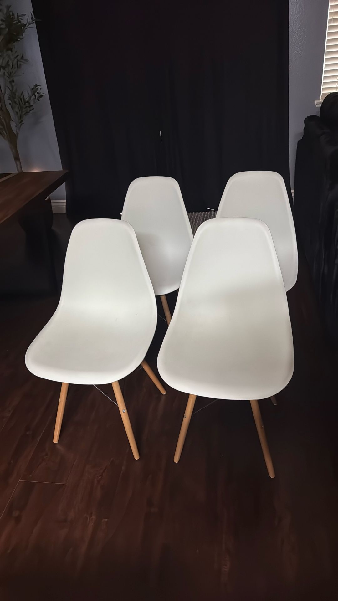 Dining Table Chairs (6)