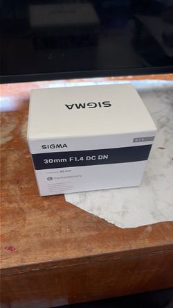 Sigma 30mm f/1.4