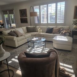 10x8' Leather Sectional Ottoman Included!  Left Arm