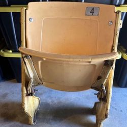 Chicago Bears Soldier Field Vintage Chair - Very Rare!!!
