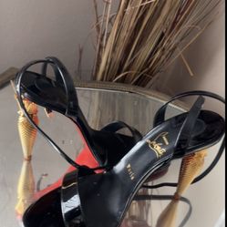 Christian Louboutin Heels Size 40 (10)