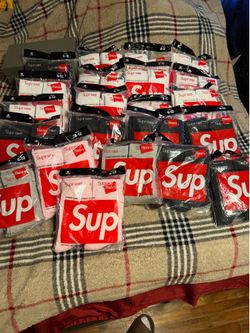 Supreme socks