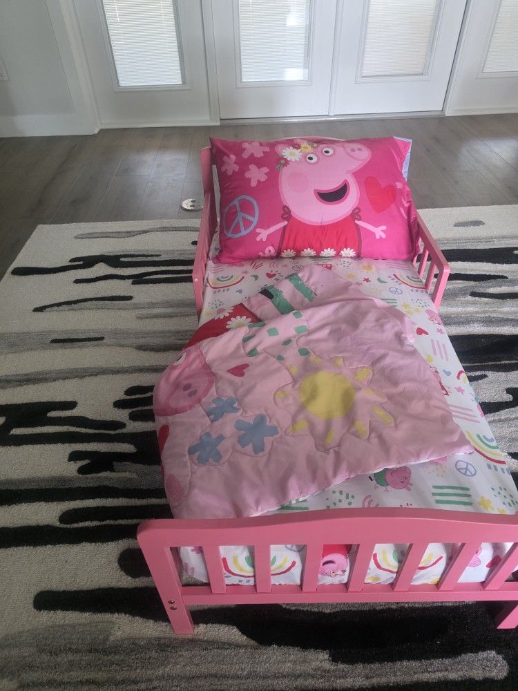 Pink Toddler Bed With Mattress