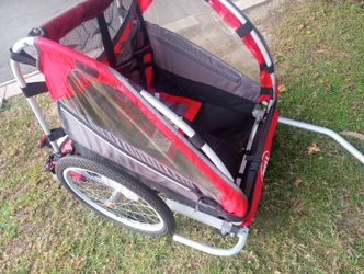 BELL KIDS SAFETY BIKE TRAILER W SEAT BELTS & VENTILATED WIND COVER AND EVEN THE INSTRUCTION MANUAL!only 60!! Family riding!