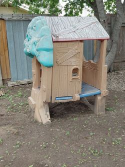 Tree house