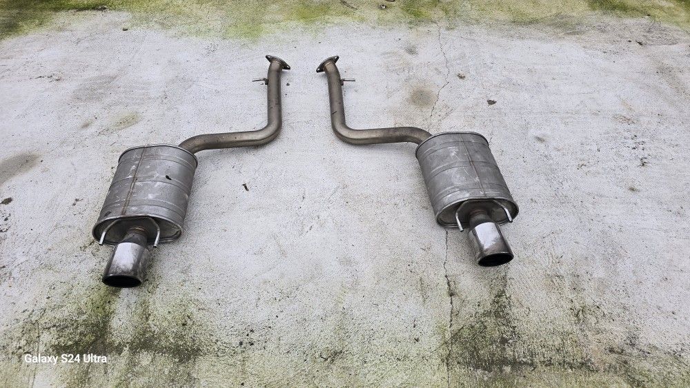 Lexus Exhaust ( INVIDIA )