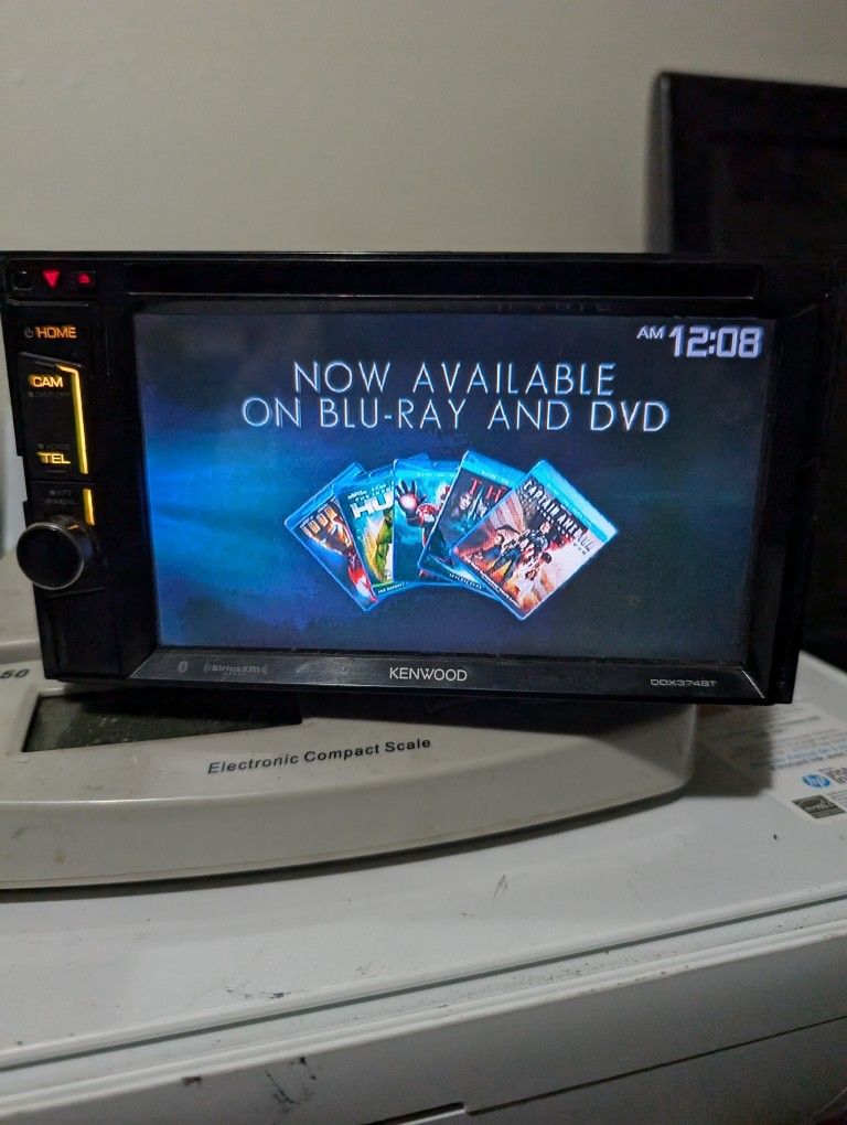 Kenwood DDX374BT
DVD receiver