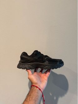 Men Size 8.5 / Women 10 - Nike V5 RNR - New