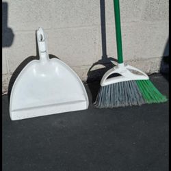 Libman Broom And Dust Pan Pickup Between 1:00-5:30 Pm Cash Only Huge Moving Sale Read Description 