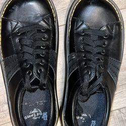 Dr Martens Mel 2B24 Shoe Black Leather Lace Up 6 Eye Vintage US 4 / UK 3 Excellent Women’s Boys Girls