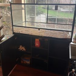 Extra Large Terrarium With Cabin And Supply