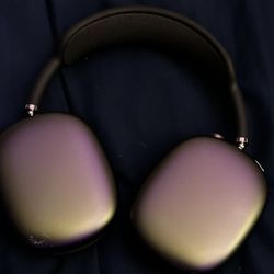 Air pod Pro Max LAcounty