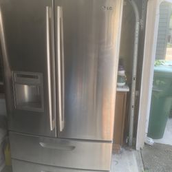 LG Refrigerator 4 Doors 