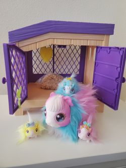 Little Live Pets Mama Surprise Guinea Pigs