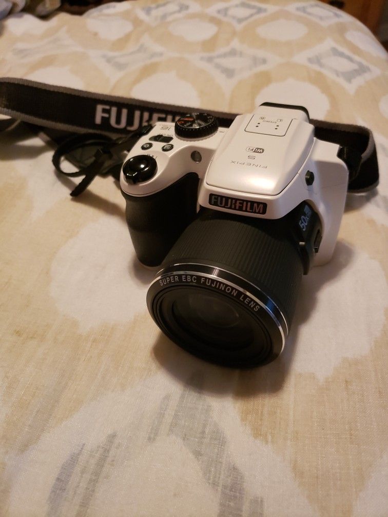 Fujifilm FinePix S9400w Digital camera compact 16.2 MP