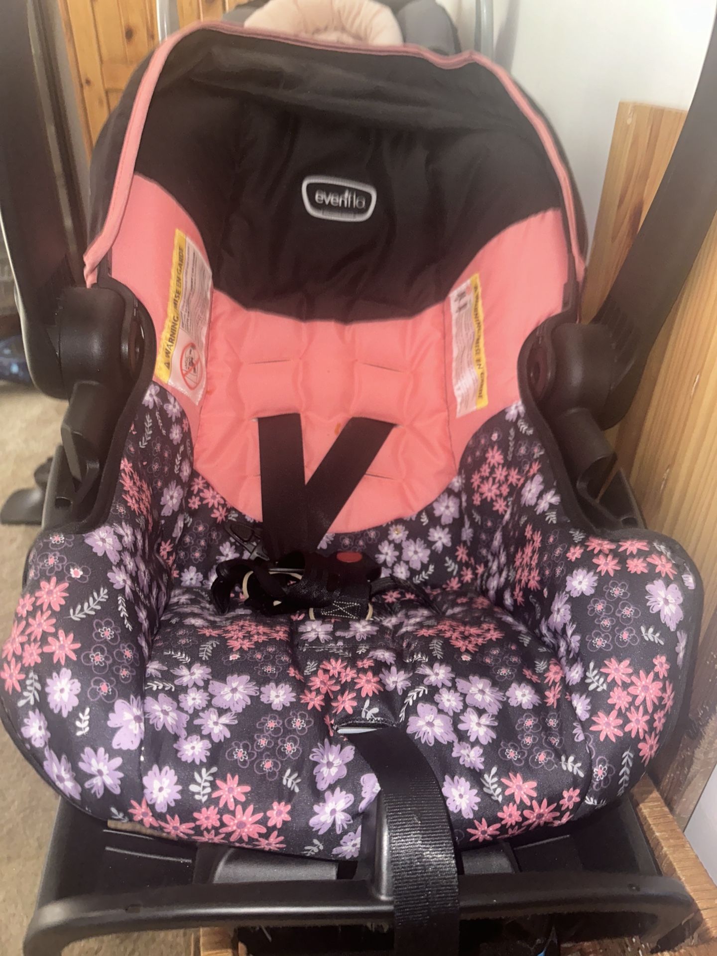 Evenflo infant Car seat 